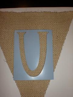 模板字母“U”